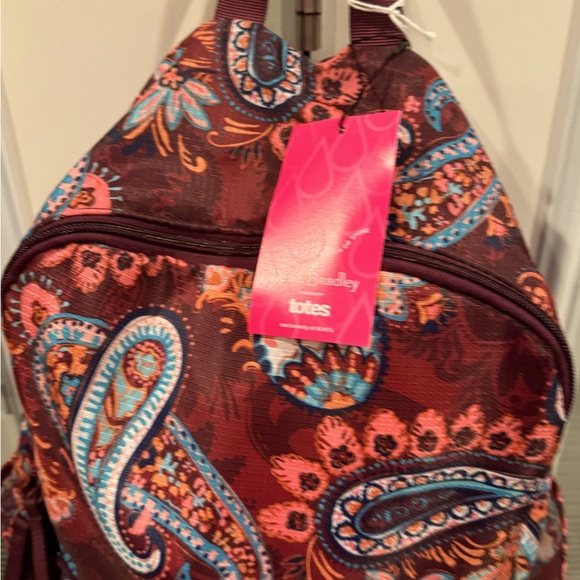 Vera Bradley! Back pack a pouch! - Picture 2 of 4